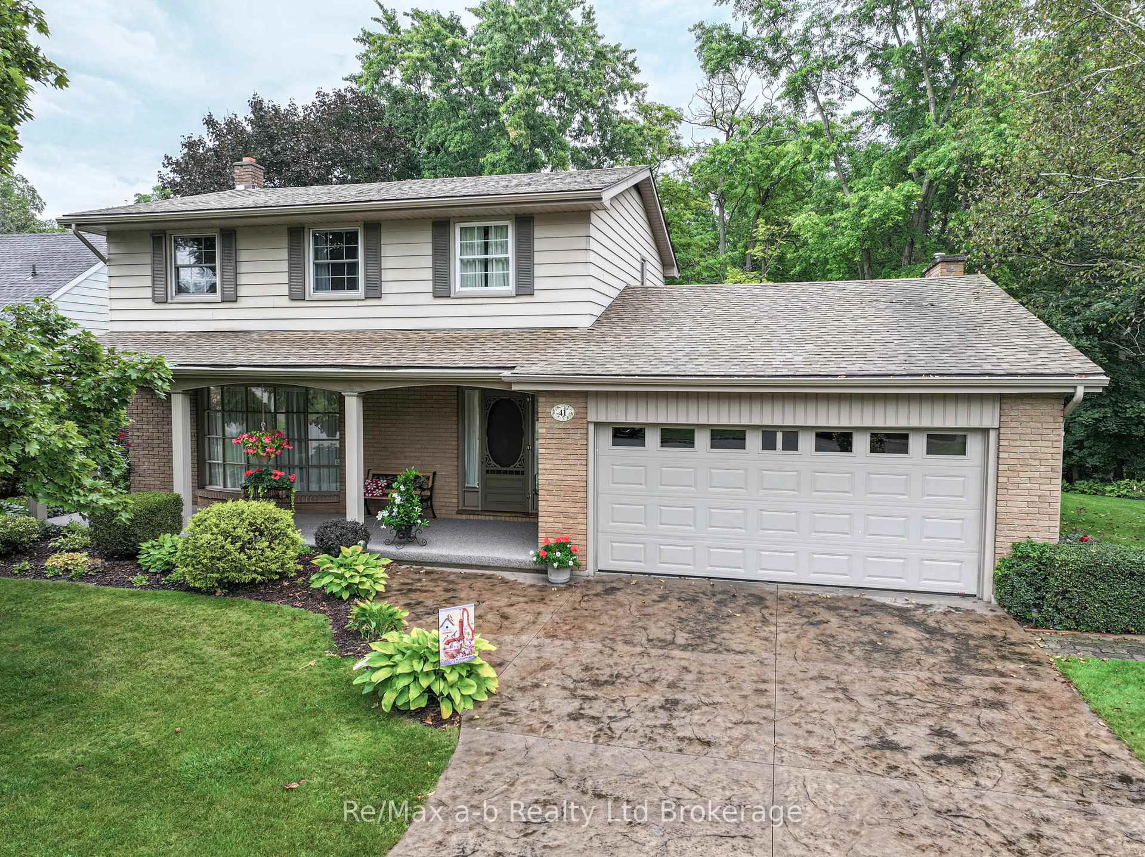 Home with brick exterior material, street for 41 Parkwood Dr, Tillsonburg Ontario N4G 2B7