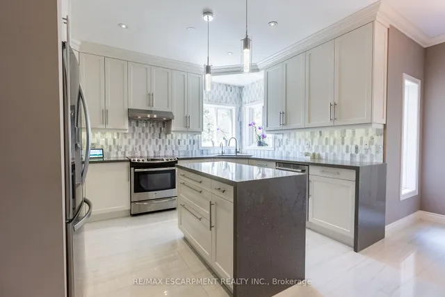 Additional property image - 58 ANDERSON Crt