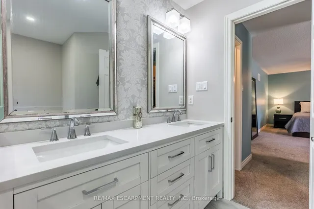 Additional property image - 58 ANDERSON Crt