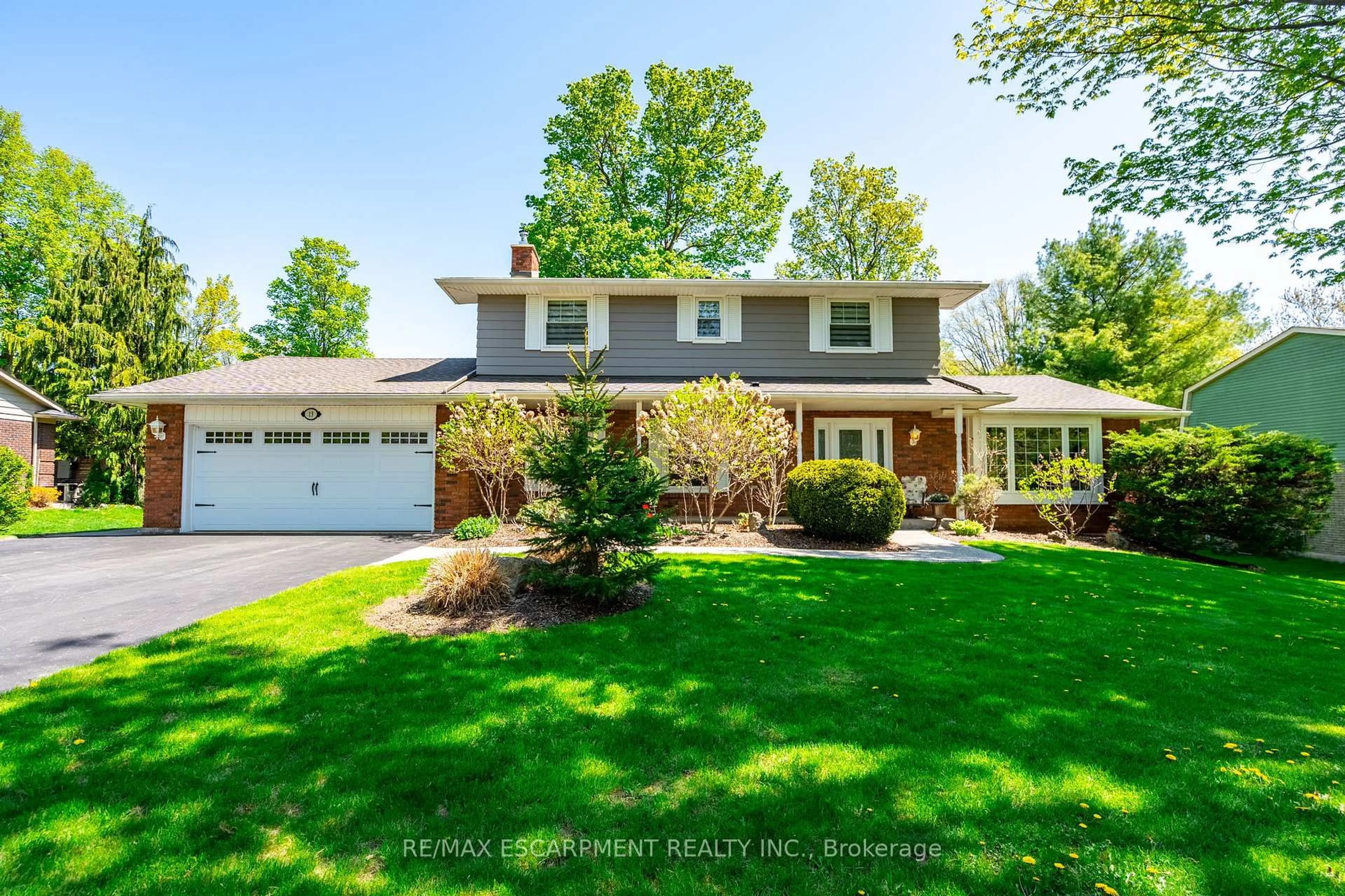Unknown for 13 Wildan Dr, Hamilton Ontario L8N 2Z7