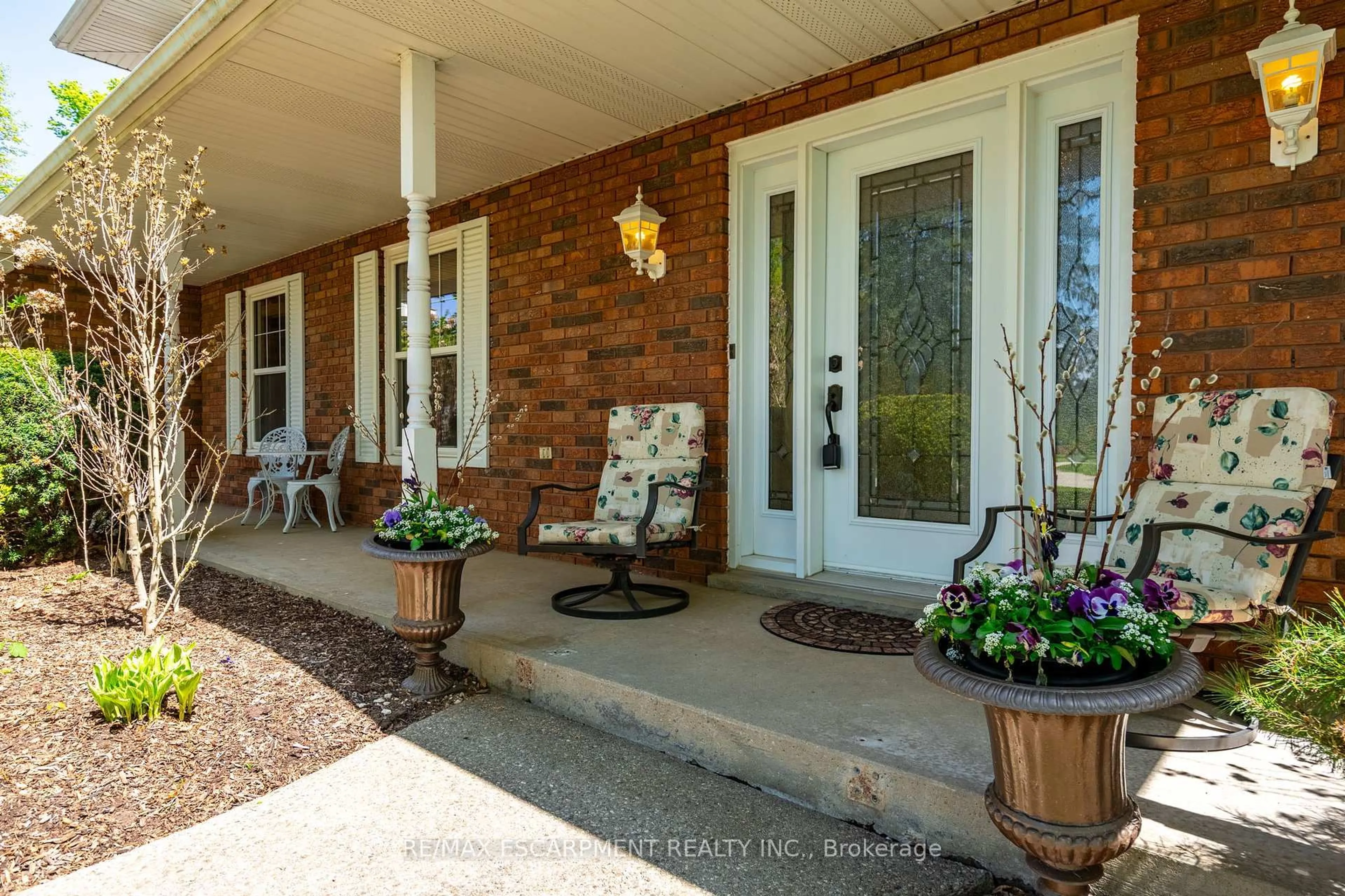 Unknown for 13 Wildan Dr, Hamilton Ontario L8N 2Z7
