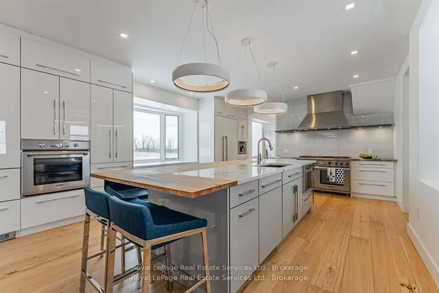 Additional property image - 1748 Centre Rd