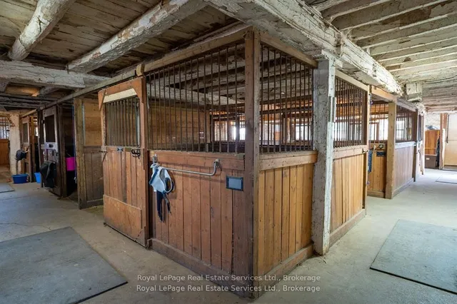 Additional property image - 1748 Centre Rd