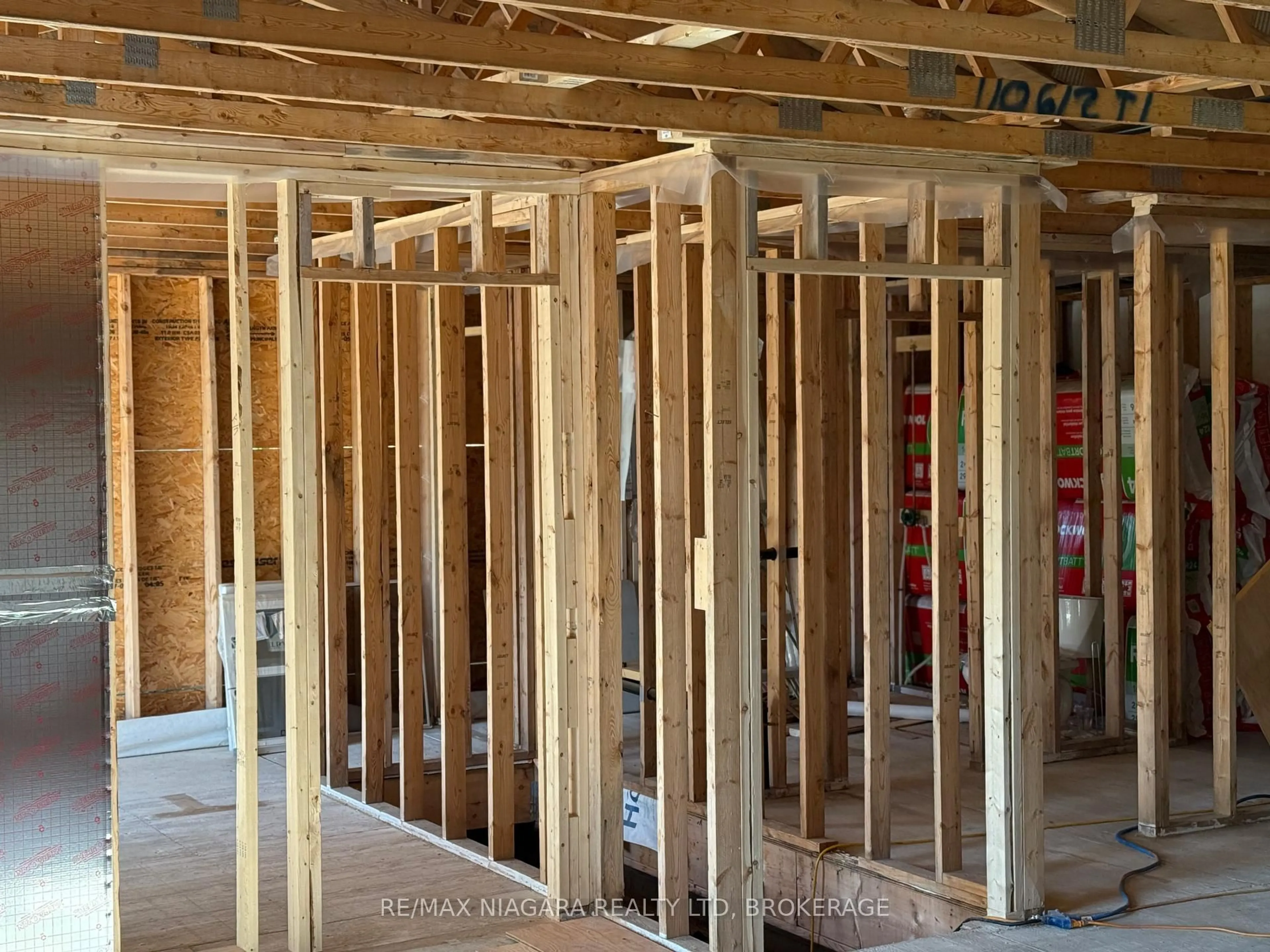 A pic of a room for 347 Pelham Rd, St. Catharines Ontario L2R 6P7