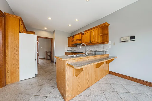 Additional property image - 388 Hemlock Ave