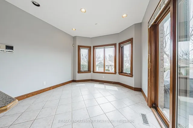 Additional property image - 388 Hemlock Ave