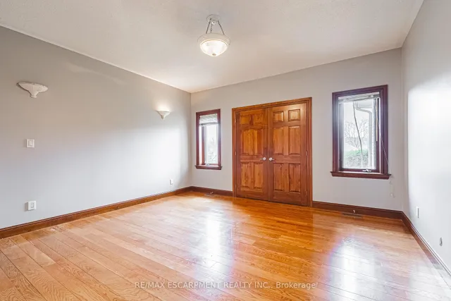 Additional property image - 388 Hemlock Ave