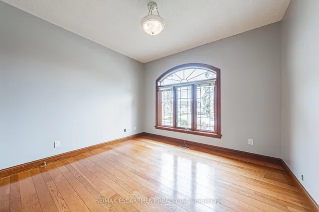 Additional property image - 388 Hemlock Ave