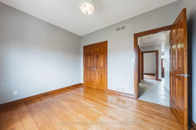 Additional property image - 388 Hemlock Ave