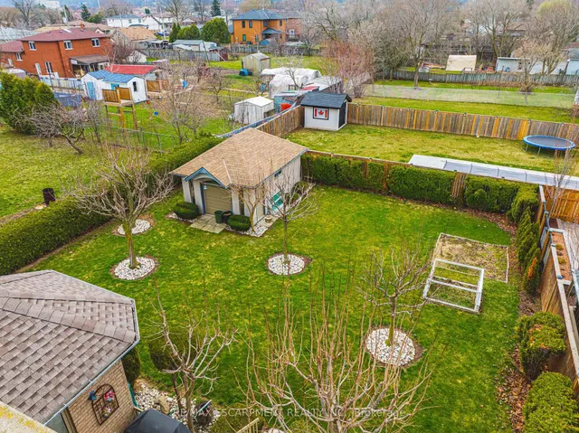 Additional property image - 388 Hemlock Ave
