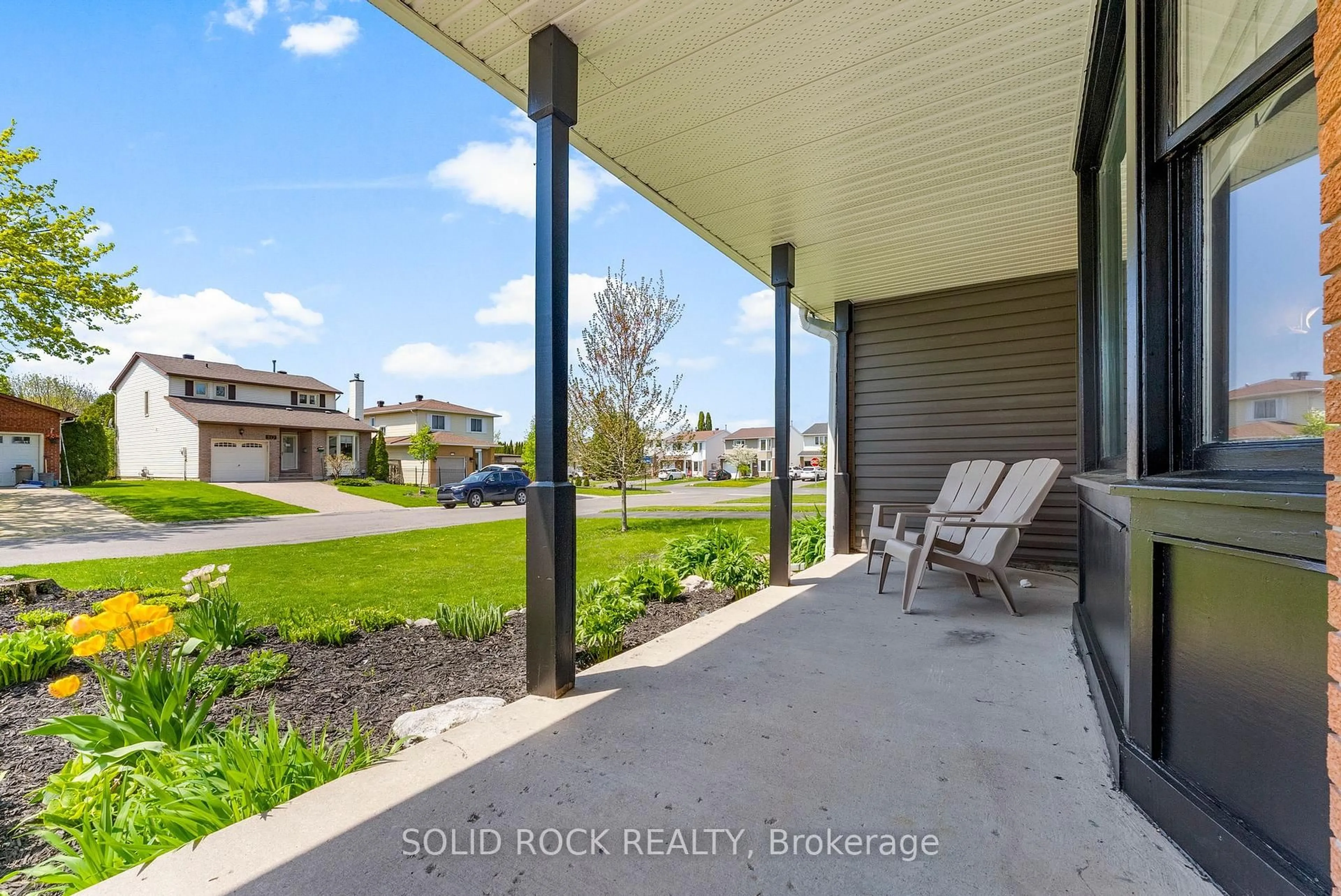 Patio, water/lake/river/ocean view for 316 SINGLETON Way, Ottawa Ontario K1E 2B3