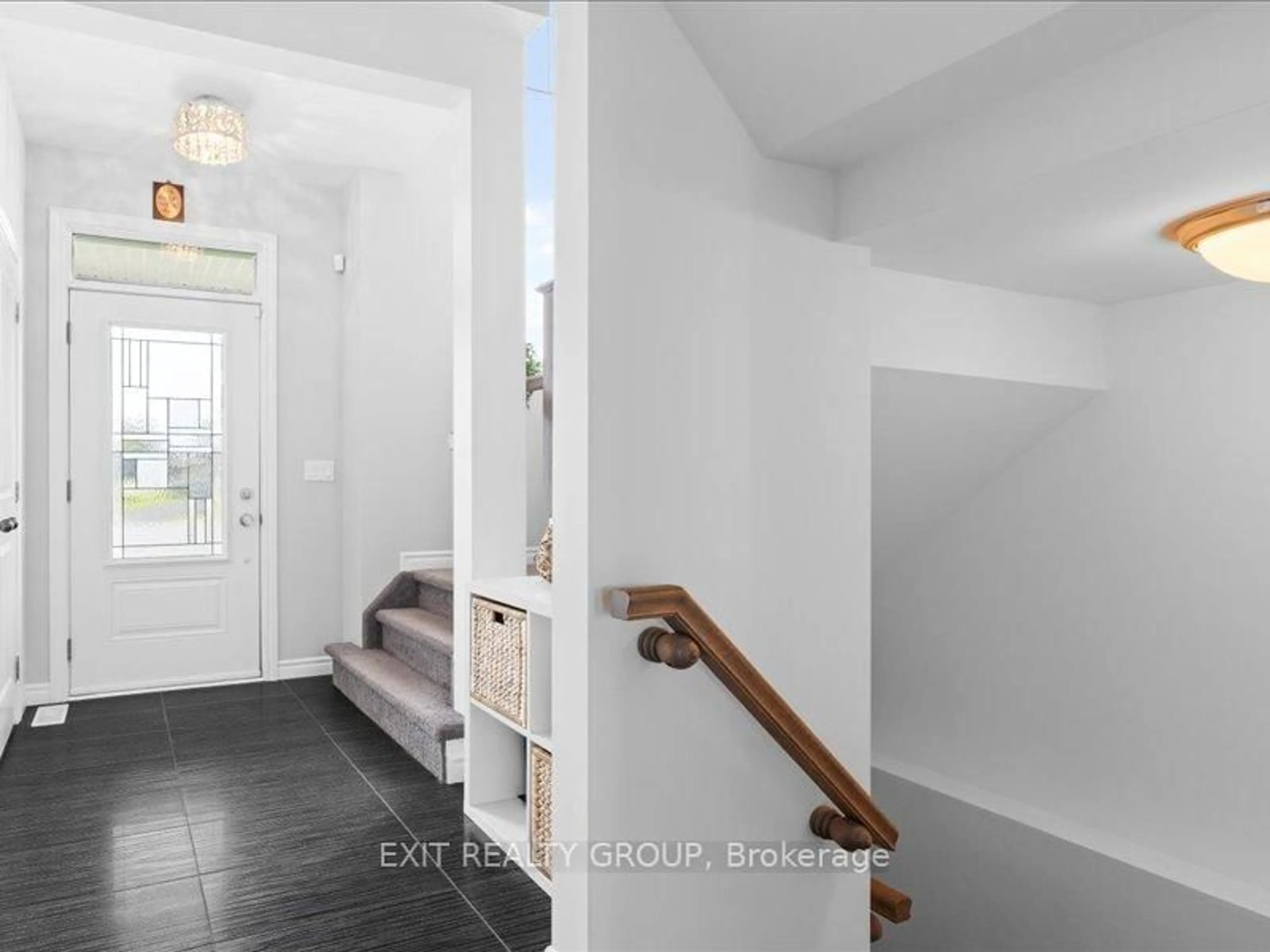 Indoor entryway for 3 Sprucewood Crt, Hastings Ontario K0K 2C0