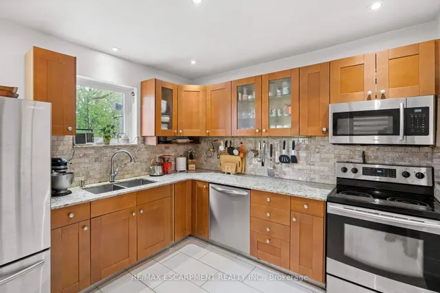 Additional property image - 464 Herkimer St
