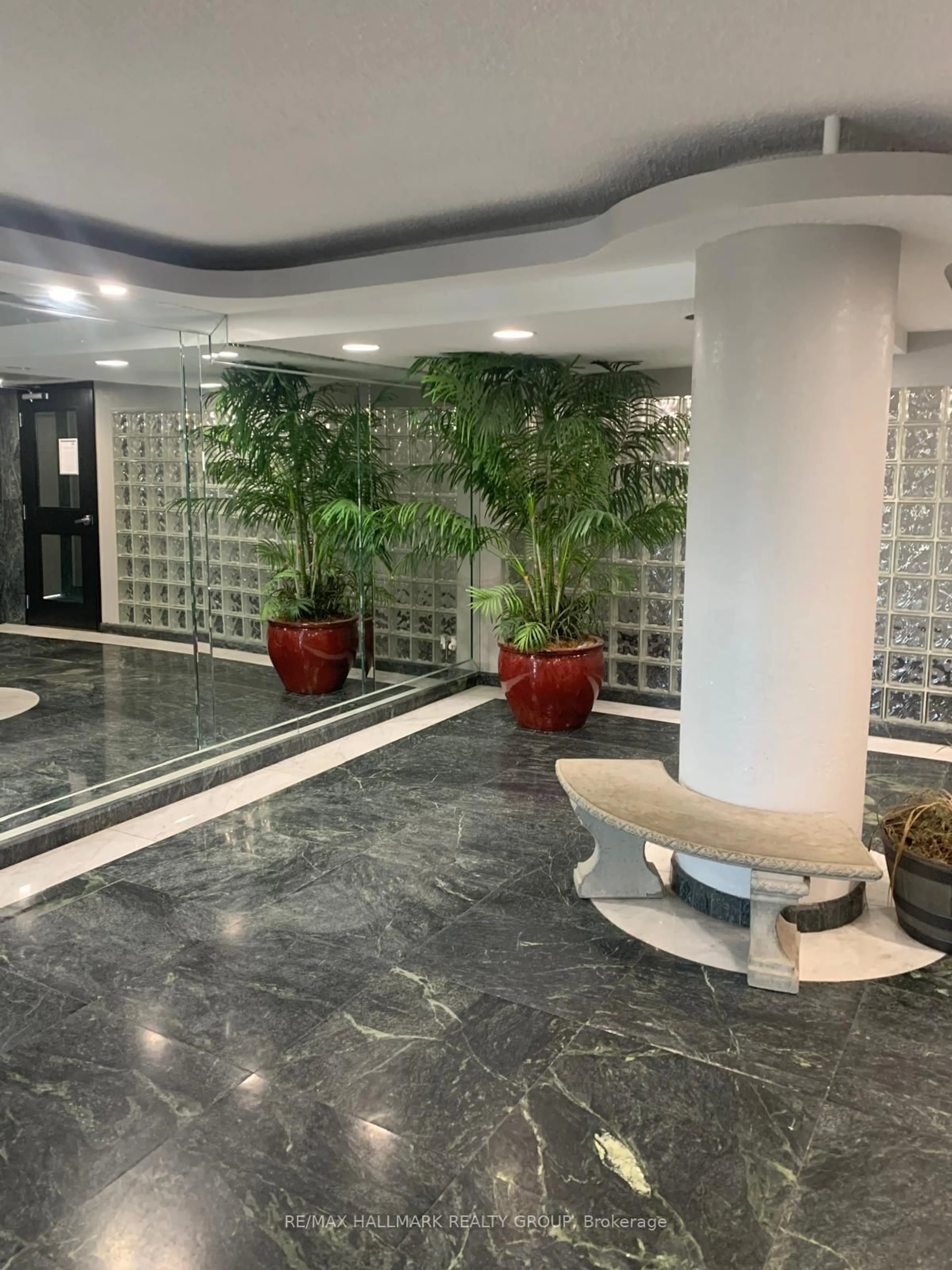 Lobby for 1440 Heron Rd #606, Ottawa Ontario K1V 0X2