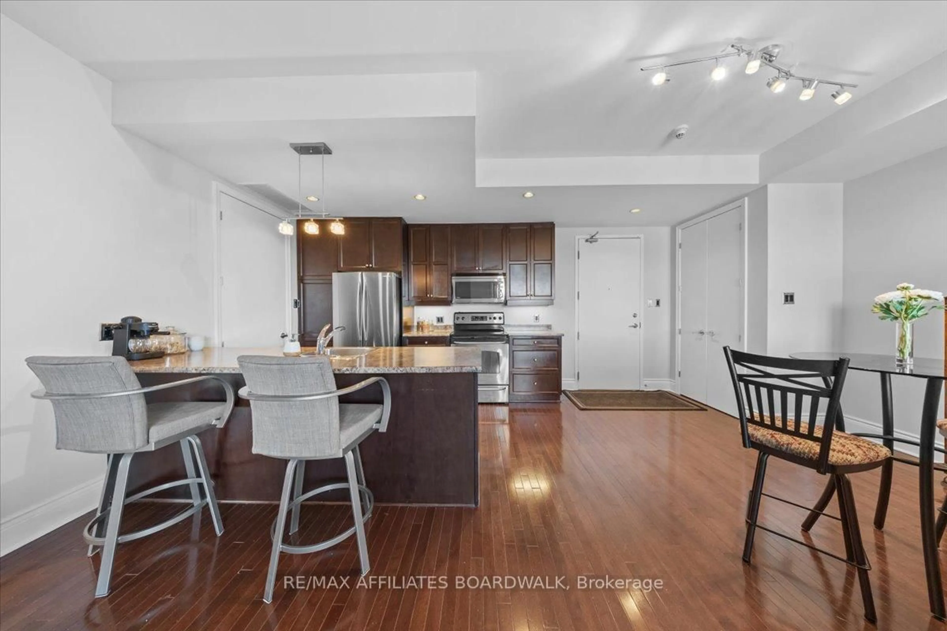 Open concept kitchen, unknown for 1422 Wellington St #403, Ottawa Ontario K1Y 0X7