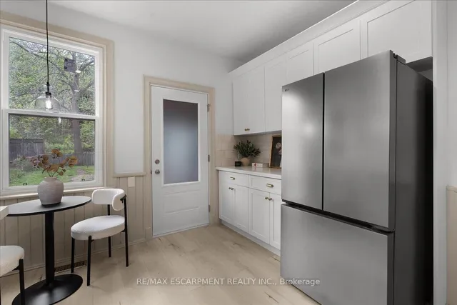 Additional property image - 68 Alanson St