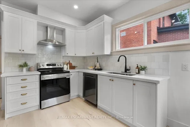 Additional property image - 68 Alanson St