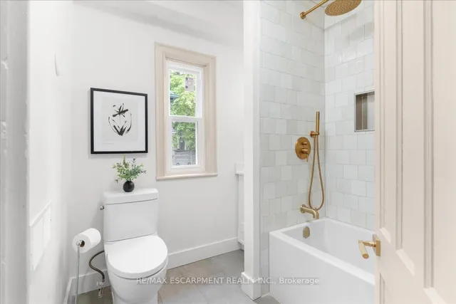 Additional property image - 68 Alanson St
