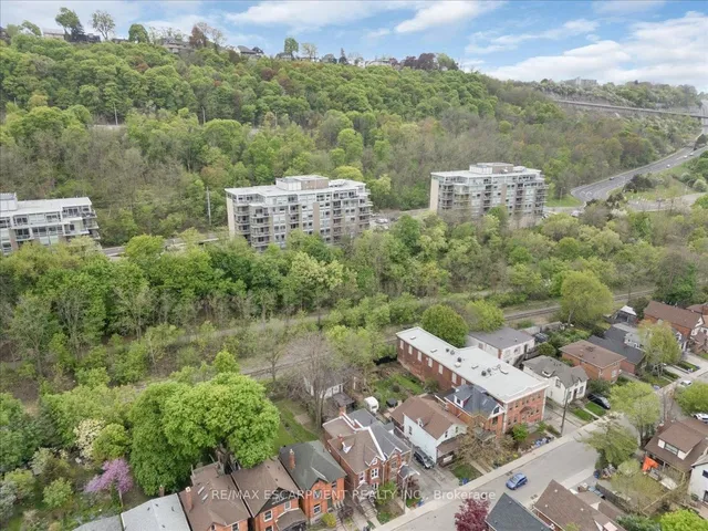 Additional property image - 68 Alanson St