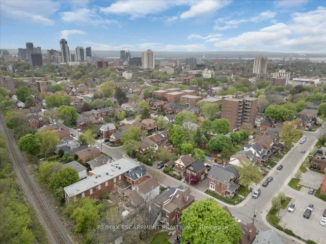 Additional property image - 68 Alanson St
