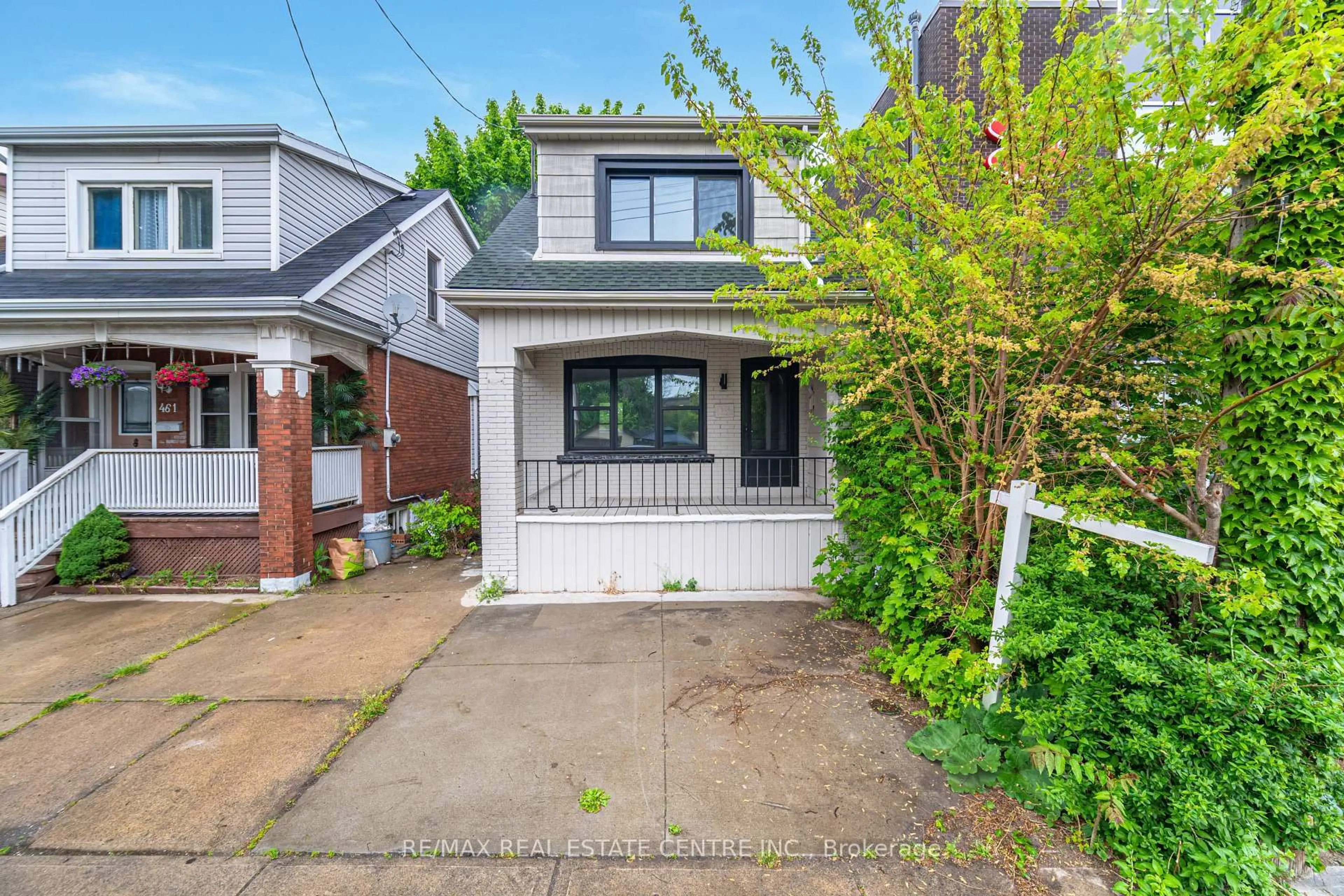 Unknown for 463 Dunsmure Rd, Hamilton Ontario L8L 1X4