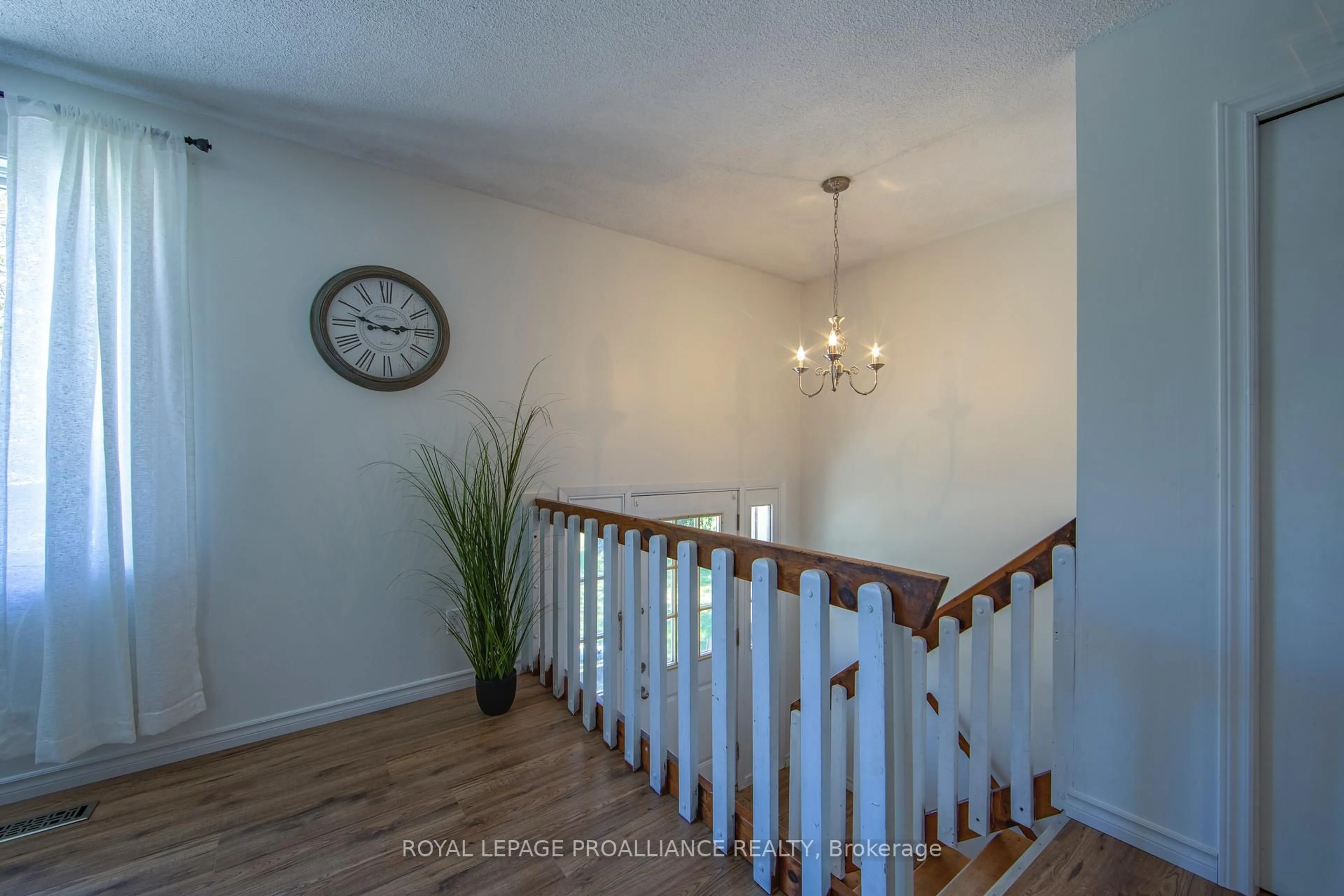 Indoor entryway for 23 Scott St, Cramahe Ontario K0K 1S0