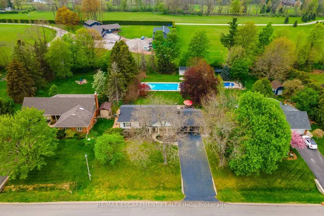 Additional property image - 13 Woodend Dr