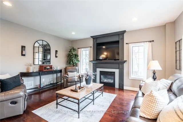 Additional property image - 40 COMMANDO Crt