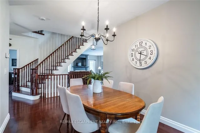 Additional property image - 40 COMMANDO Crt