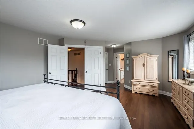 Additional property image - 40 COMMANDO Crt