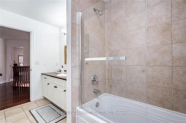 Additional property image - 40 COMMANDO Crt