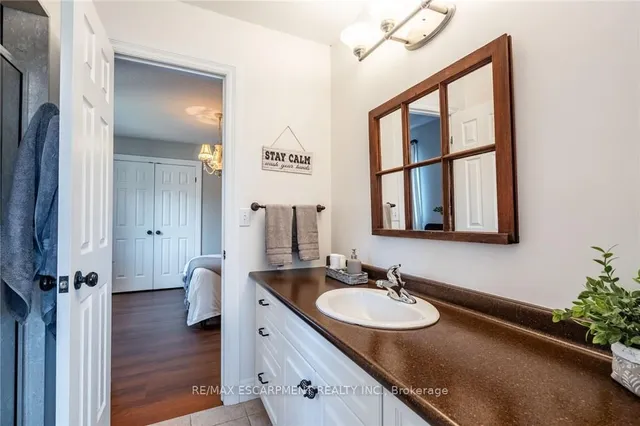 Additional property image - 40 COMMANDO Crt