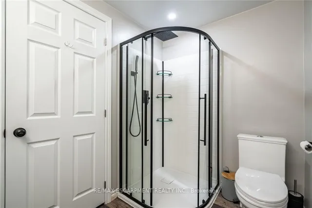 Additional property image - 40 COMMANDO Crt