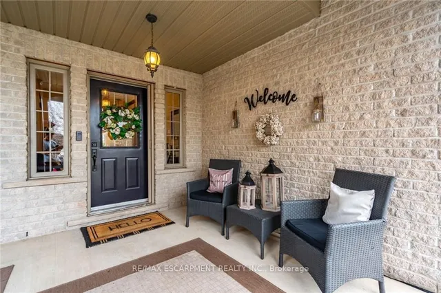 Additional property image - 40 COMMANDO Crt