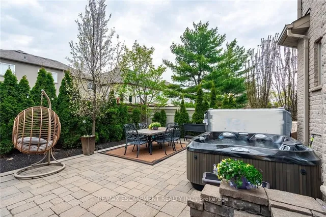 Additional property image - 40 COMMANDO Crt