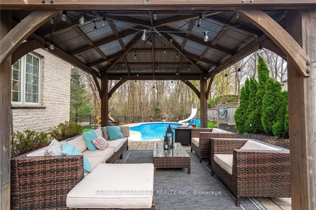 Additional property image - 40 COMMANDO Crt