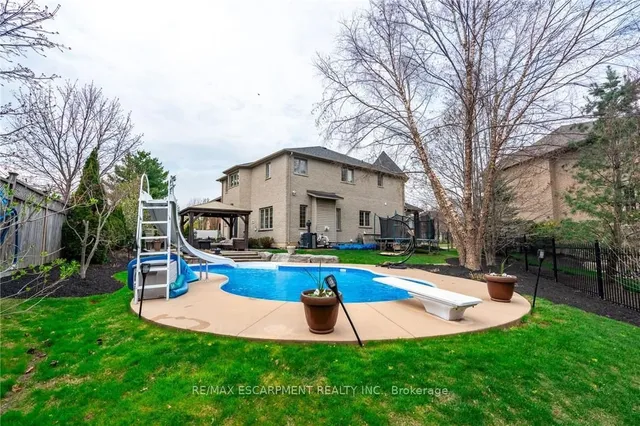 Additional property image - 40 COMMANDO Crt