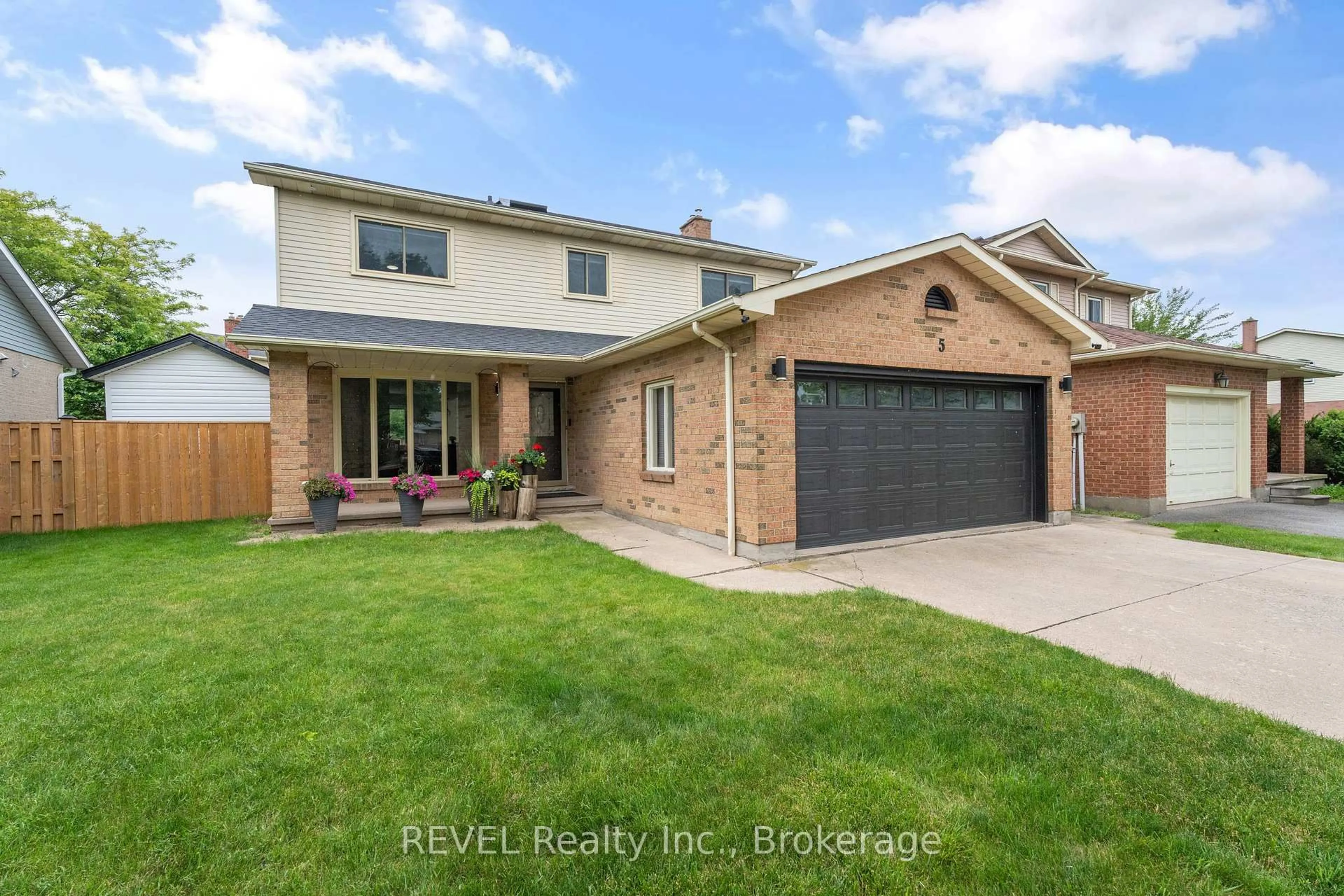 Home with brick exterior material, street for 5 Elderwood Dr, St. Catharines Ontario L2S 3E7