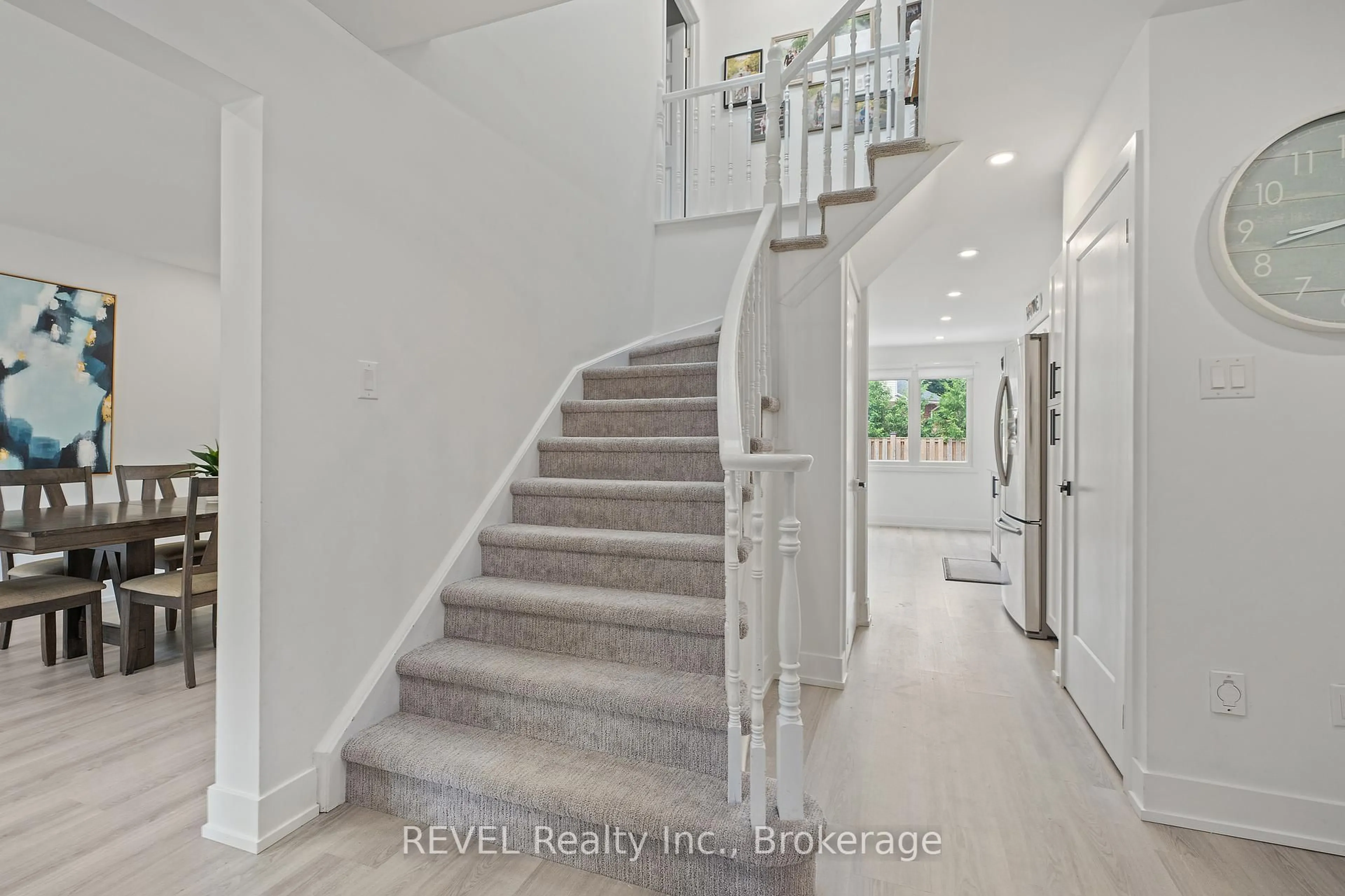 Unknown for 5 Elderwood Dr, St. Catharines Ontario L2S 3E7