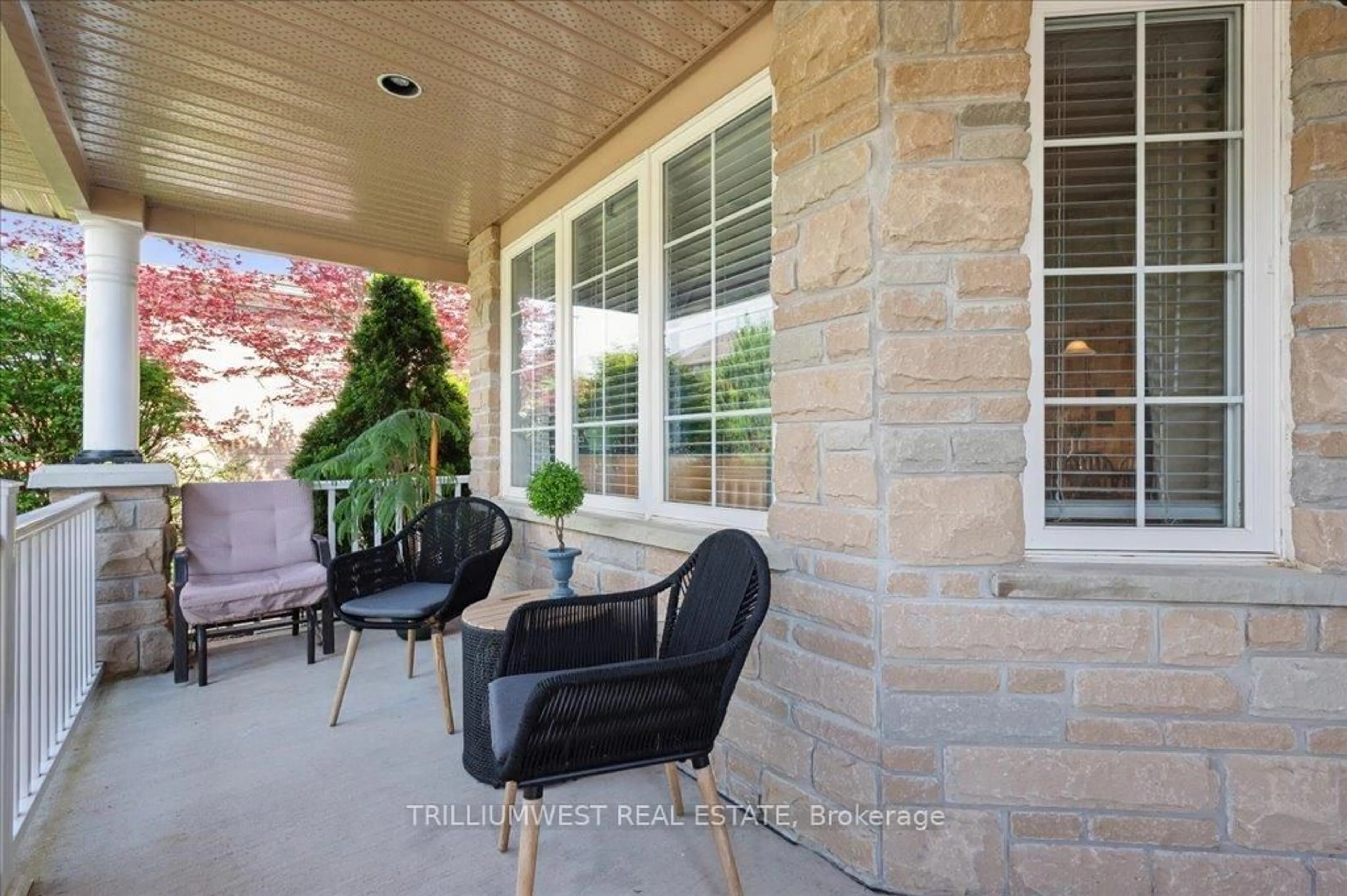 Patio, street for 19 Housler Lane, Cambridge Ontario N3C 4H7