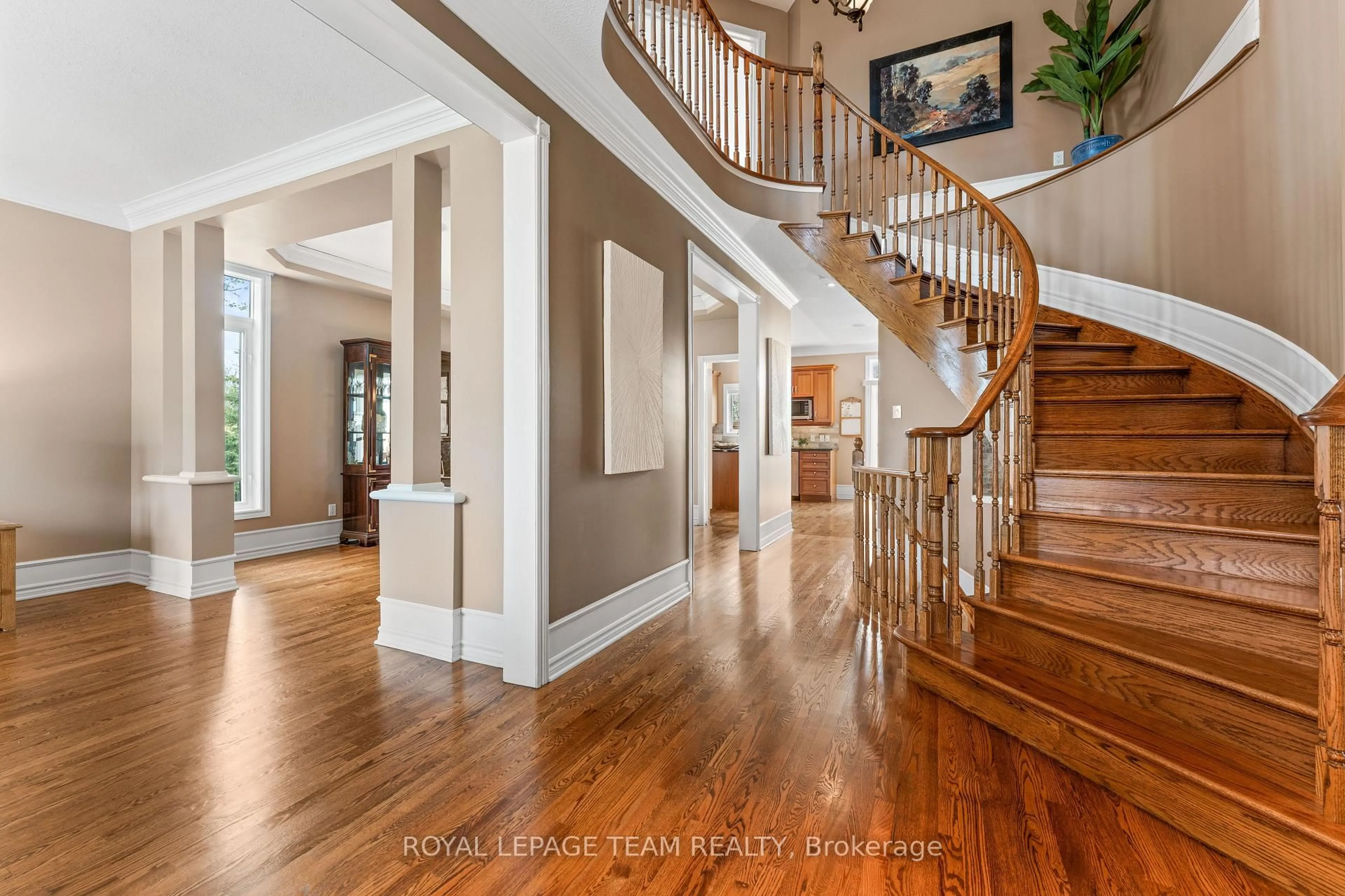 Indoor entryway for 65 Black Tern Cres, Kanata Ontario K2M 2Z3