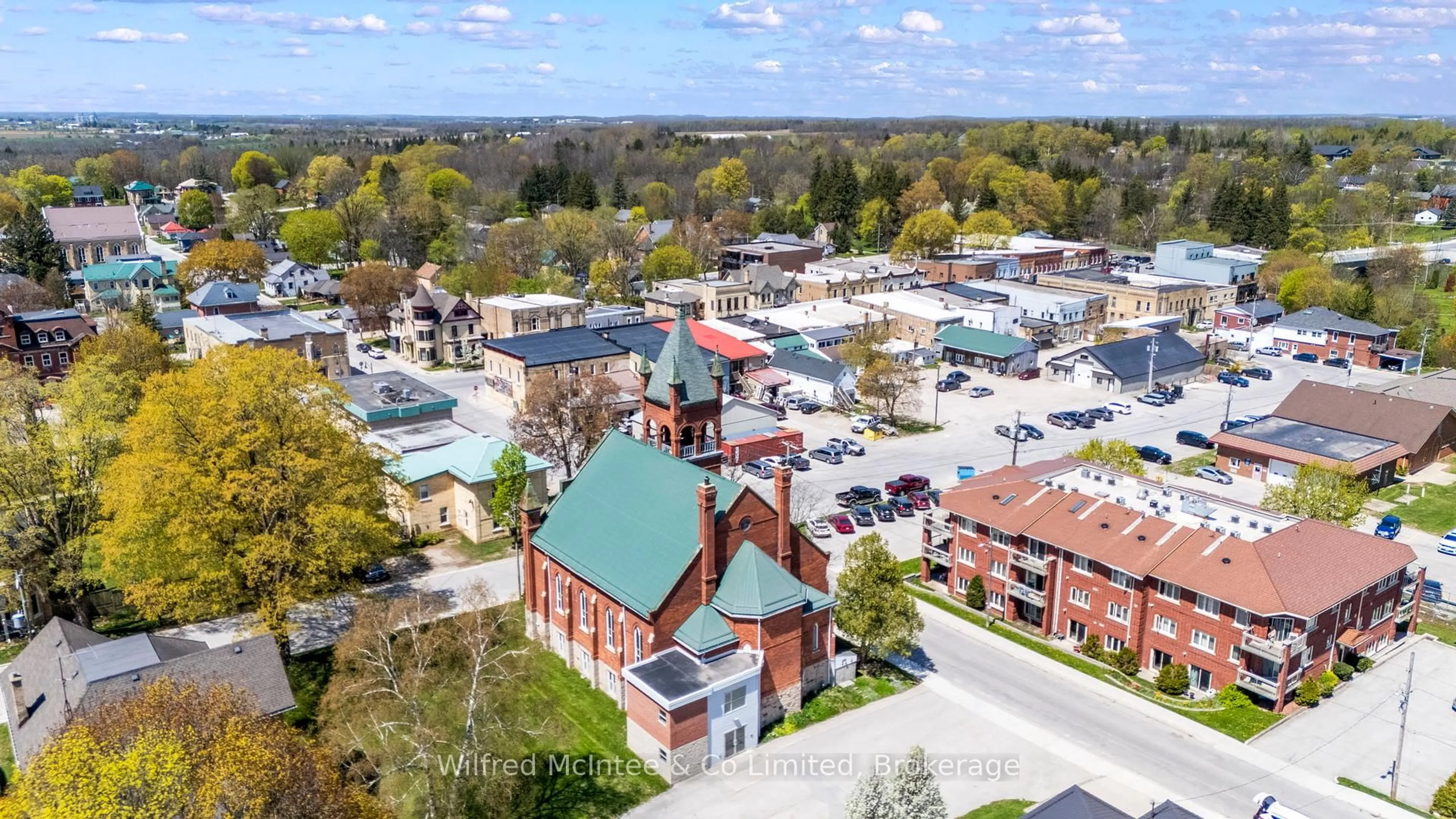 A pic from outside/outdoor area/front of a property/back of a property/a pic from drone, city buildings view from balcony for 111 2nd Ave, Arran-Elderslie Ontario N0G 1L0