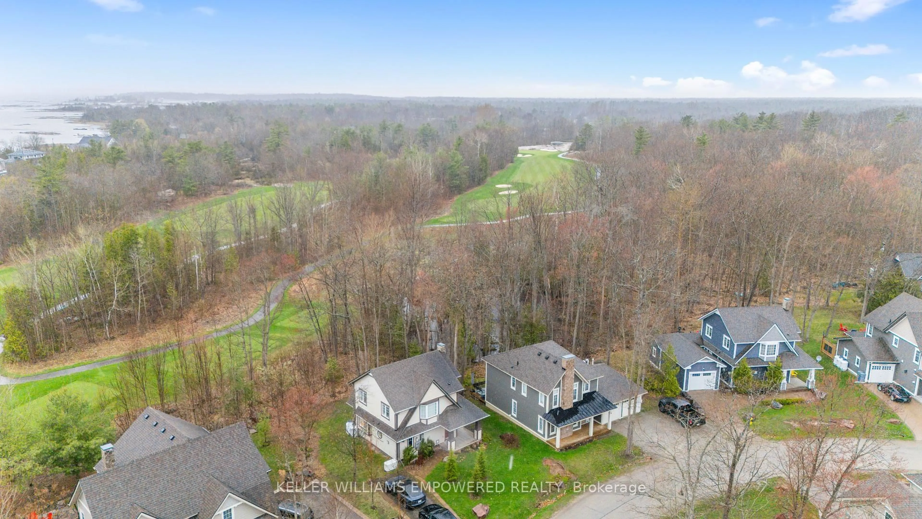 A pic from outside/outdoor area/front of a property/back of a property/a pic from drone, unknown for 22 COUNTRY Tr, Georgian Bay Ontario L0K 1S0