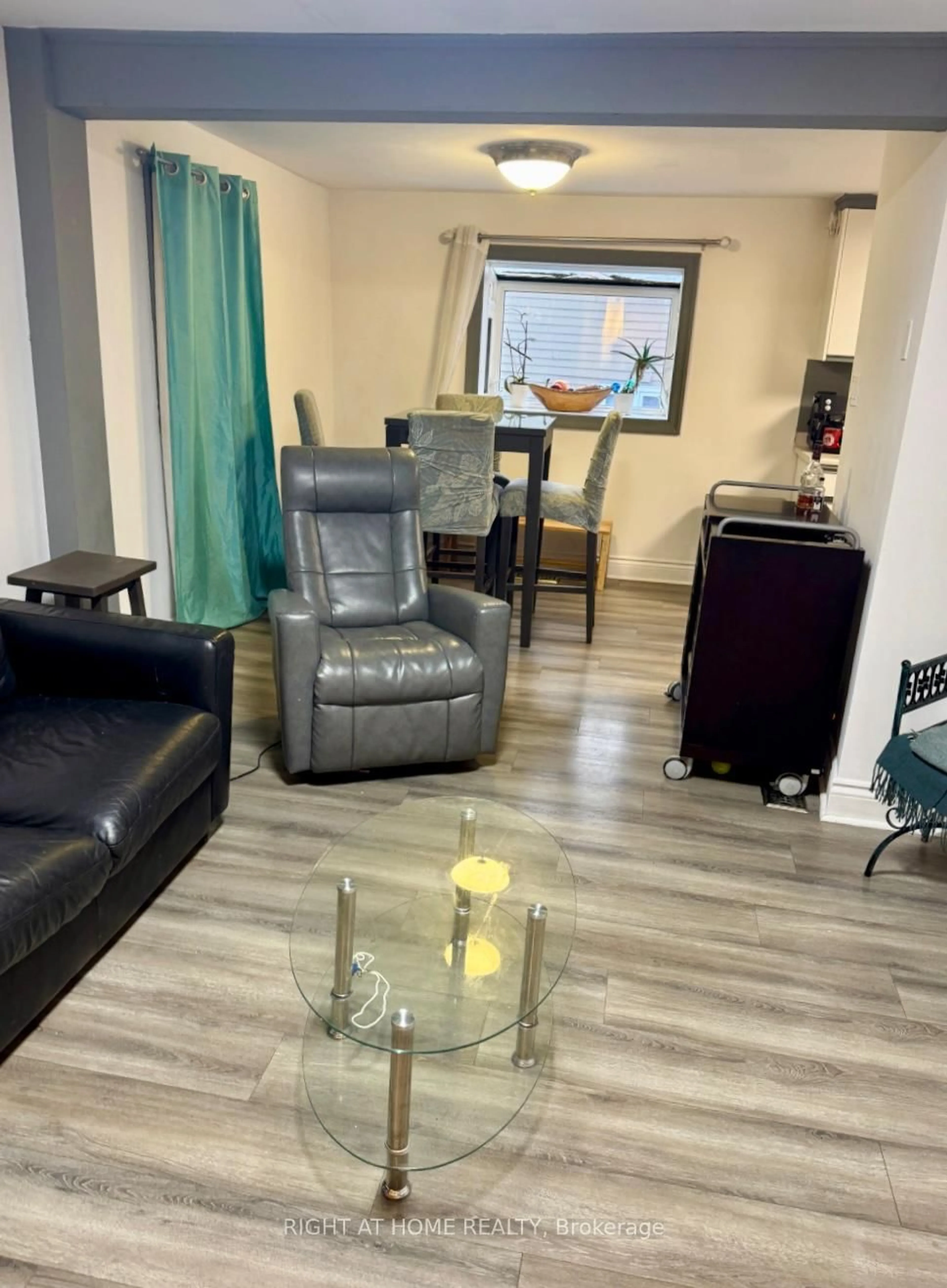 Living room with furniture, unknown for 253 Frechette St, Ottawa Ontario K1L 7T3