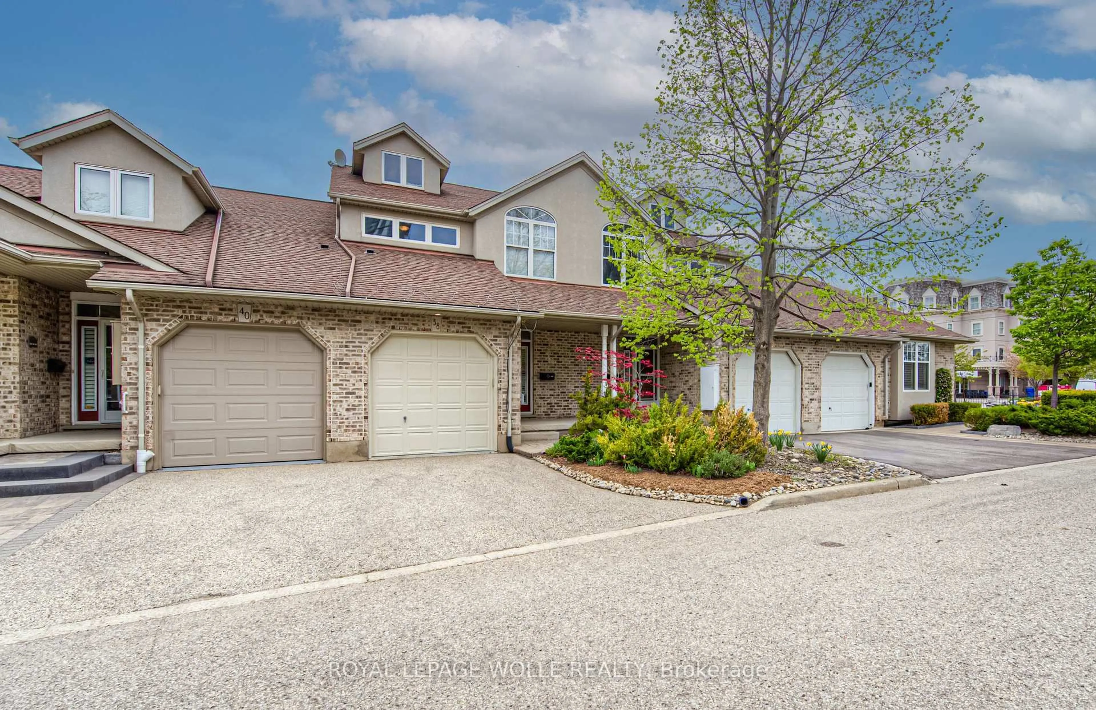 Unknown for 38 Norman St, Waterloo Ontario N2L 6L5