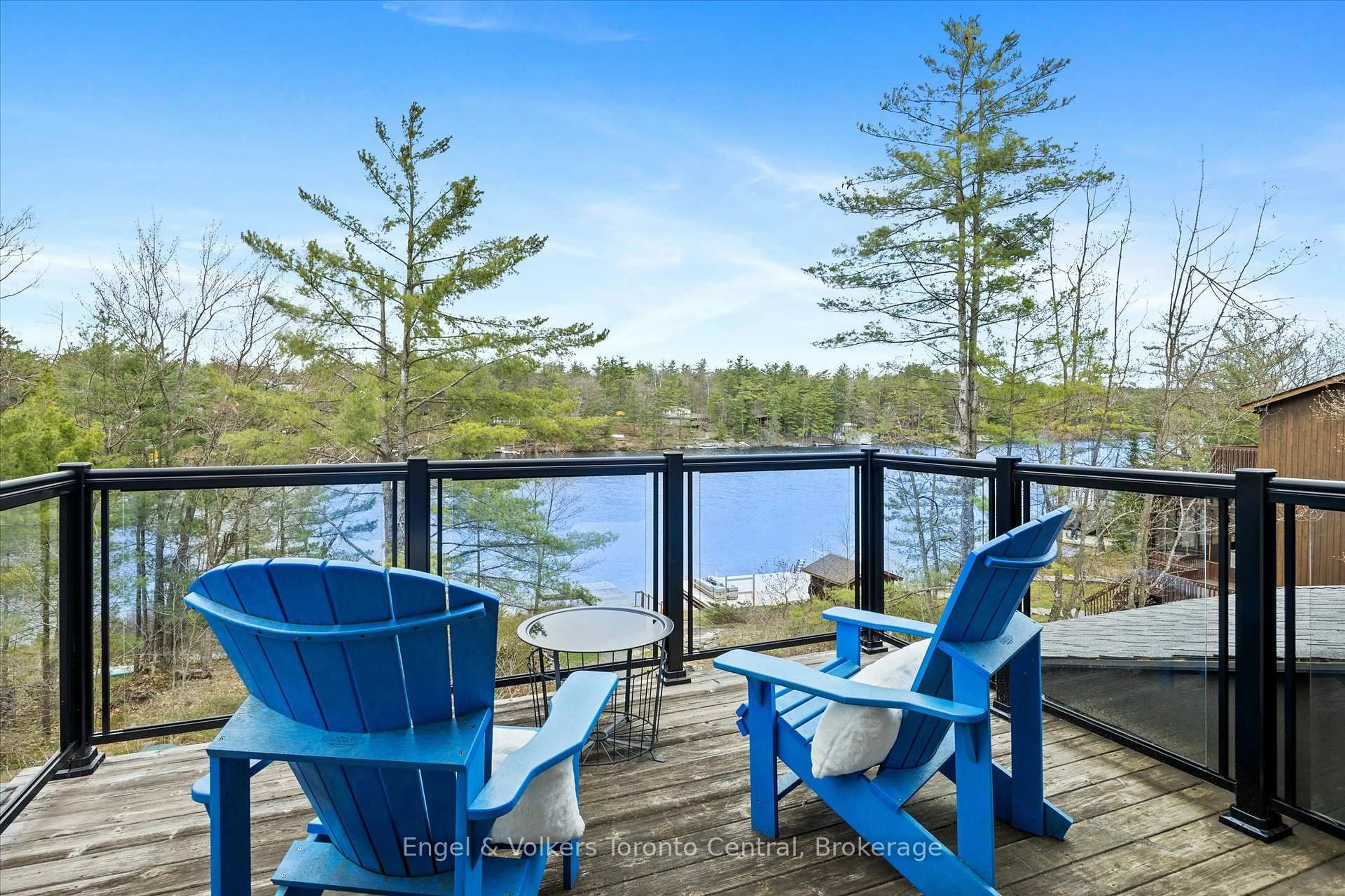 Patio, water/lake/river/ocean view for 57 Pinetree Rd, Gravenhurst Ontario P1P 1R2