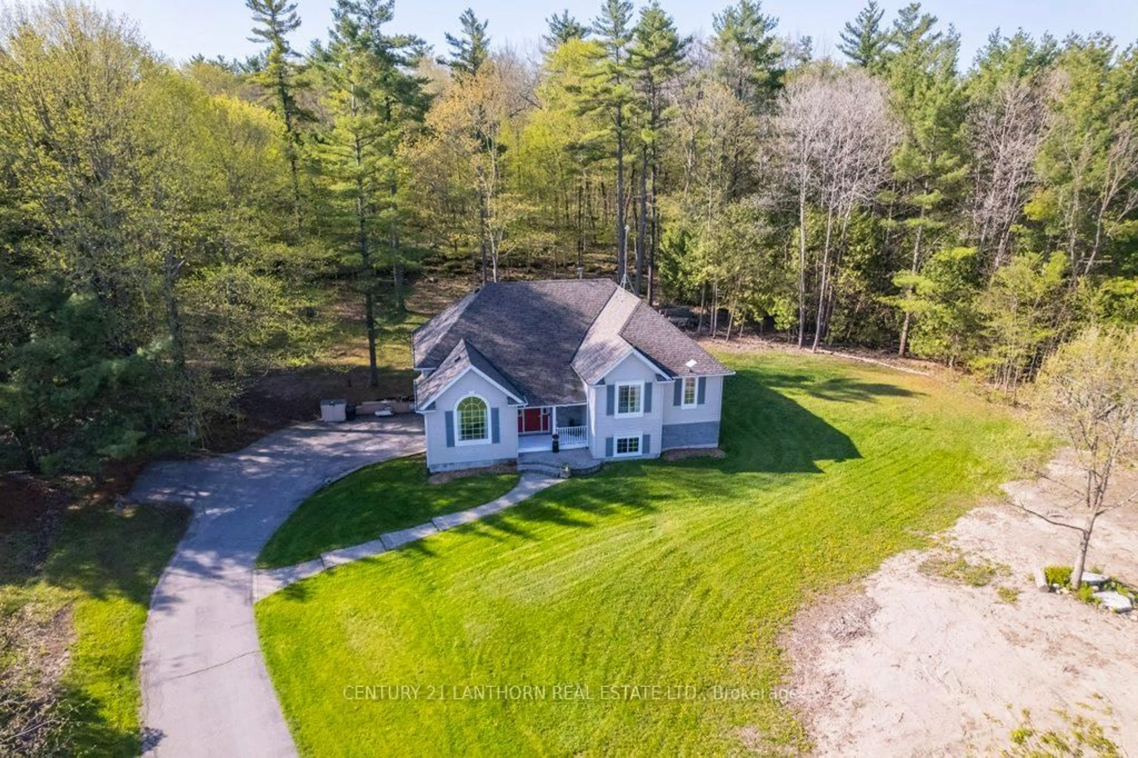 A pic from outside/outdoor area/front of a property/back of a property/a pic from drone, unknown for 71 Waddingham Rd, Shannonville Ontario K0K 2N0