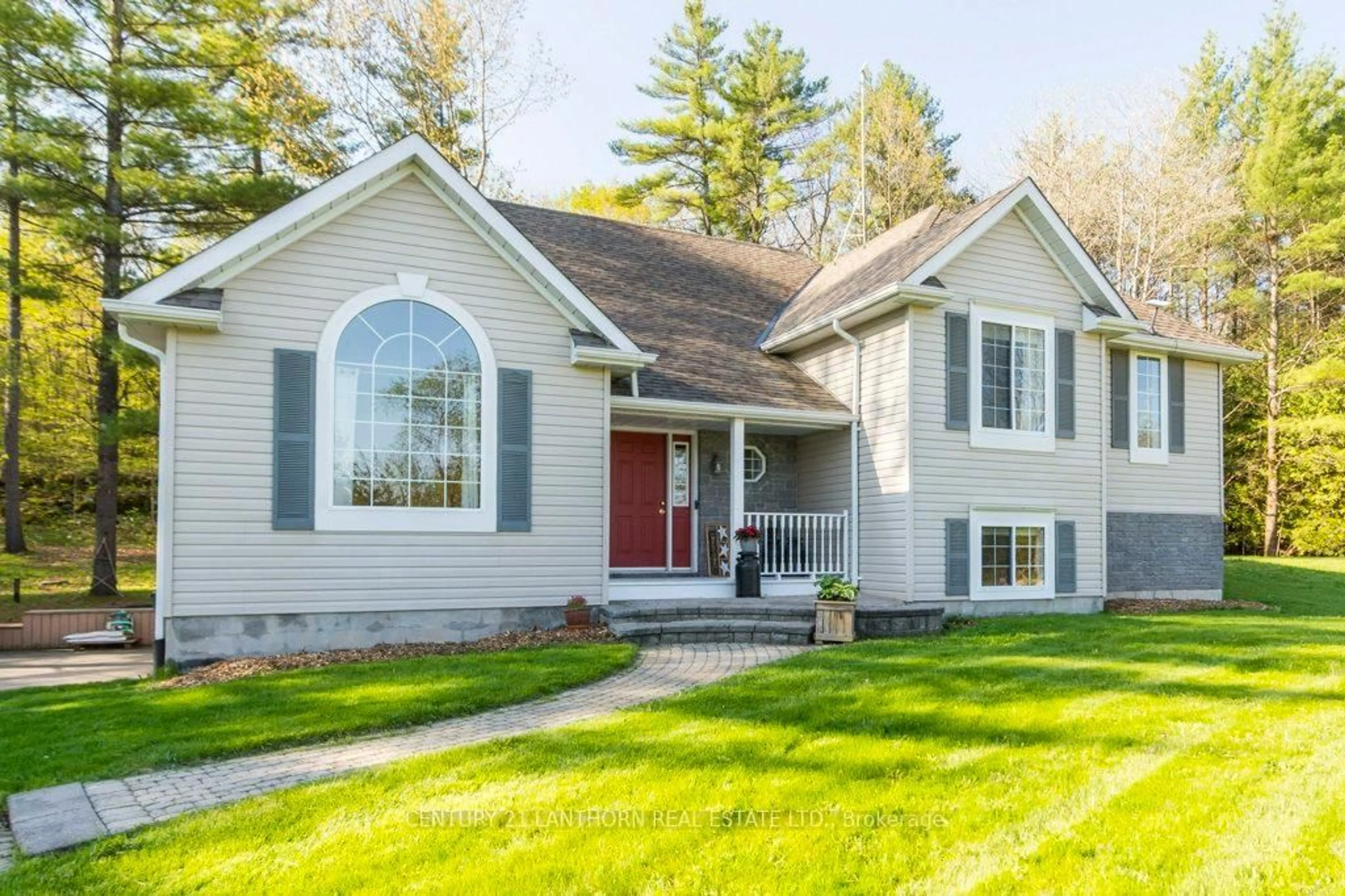 Home with vinyl exterior material, street for 71 Waddingham Rd, Shannonville Ontario K0K 2N0