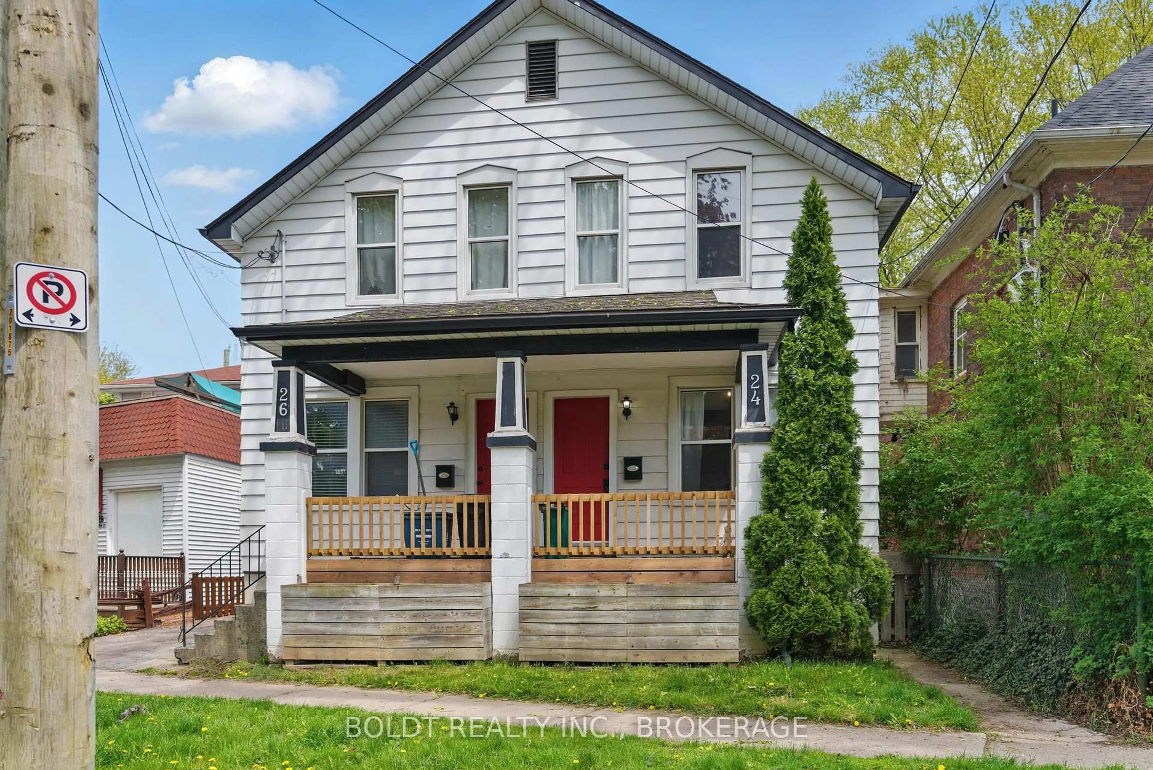 Home with brick exterior material, street for 24-26 York St, St. Catharines Ontario L2R 6B9