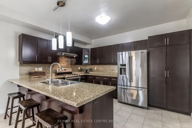 Additional image 32 of 28 Chamomile Dr